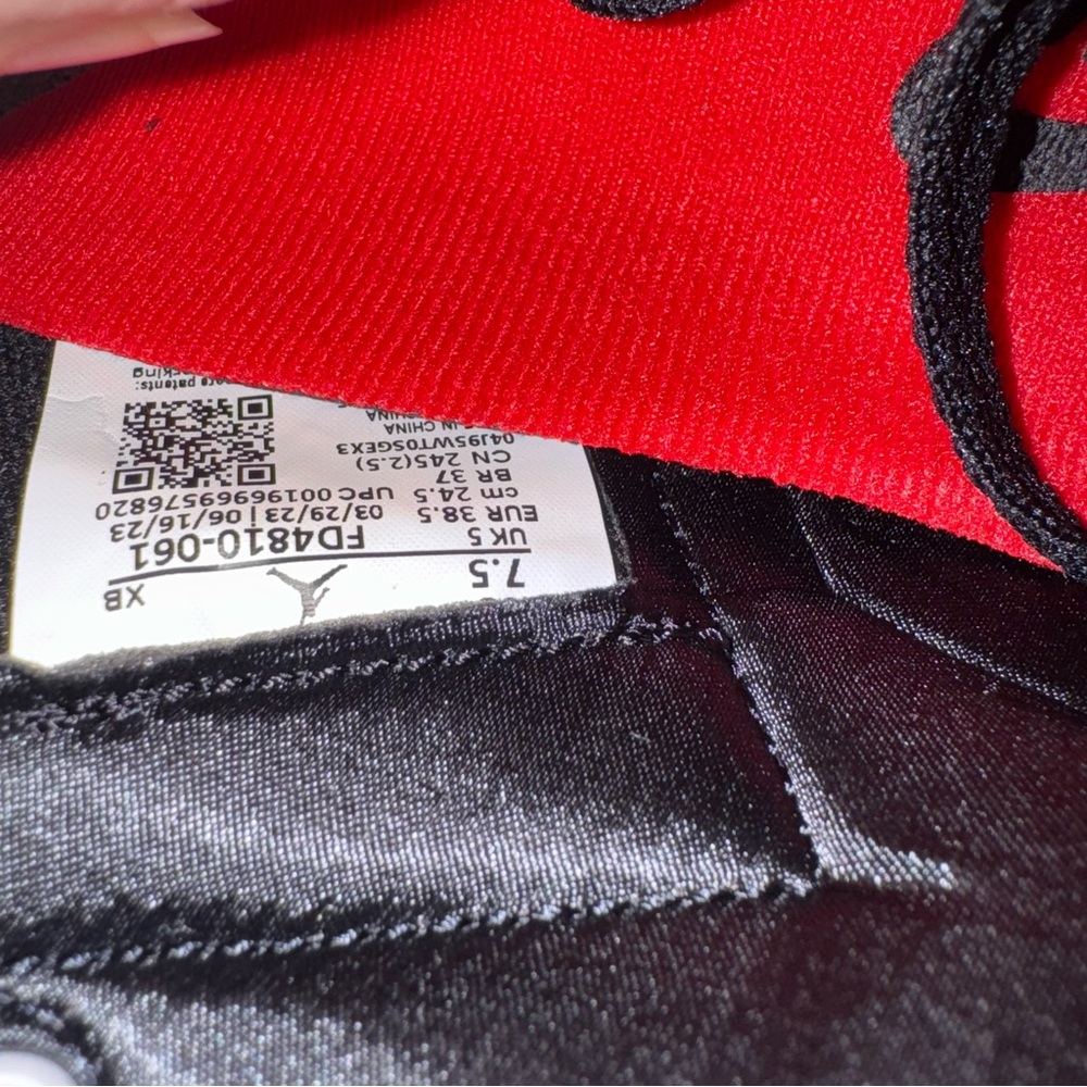 Nike Jordan Retro 1 High OG Black University Red Satin High Top Sneakers - Picture 5 of 12